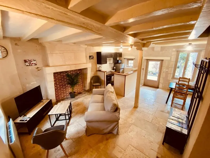 Gite-lavoirauxroses-salon-chedigny-loches-valdeloire