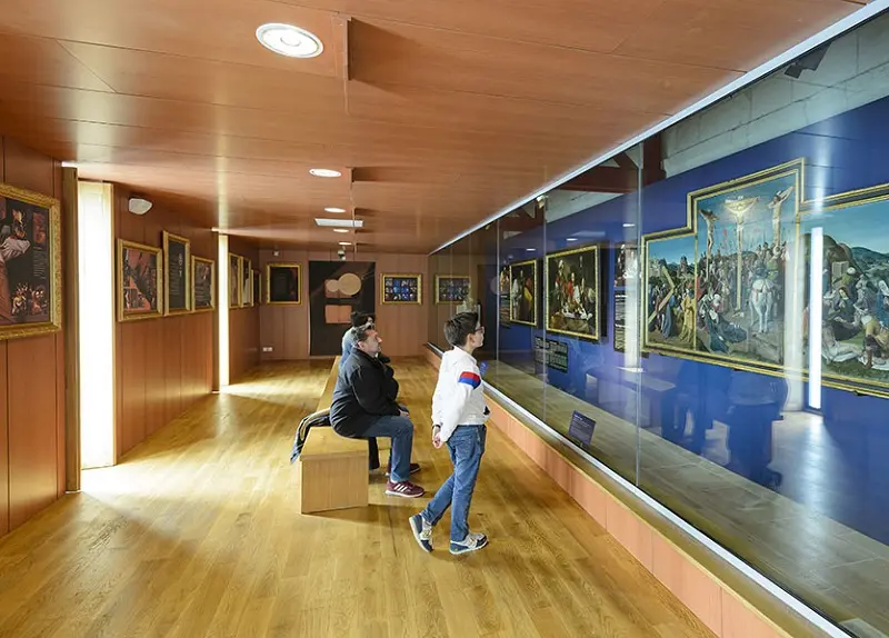 galerie-st-antoine1_leonard-de-serres