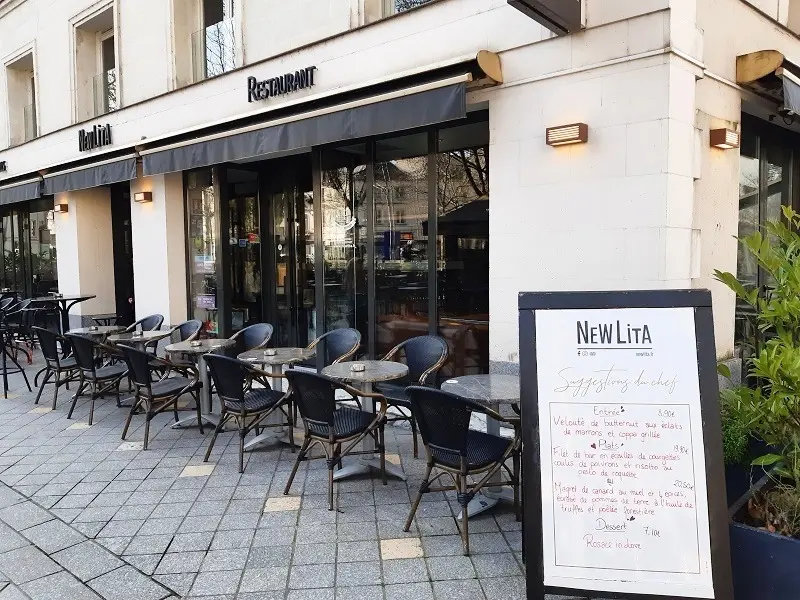 Newlita Café Restaurant, place Jean-Jaurès à Tours.