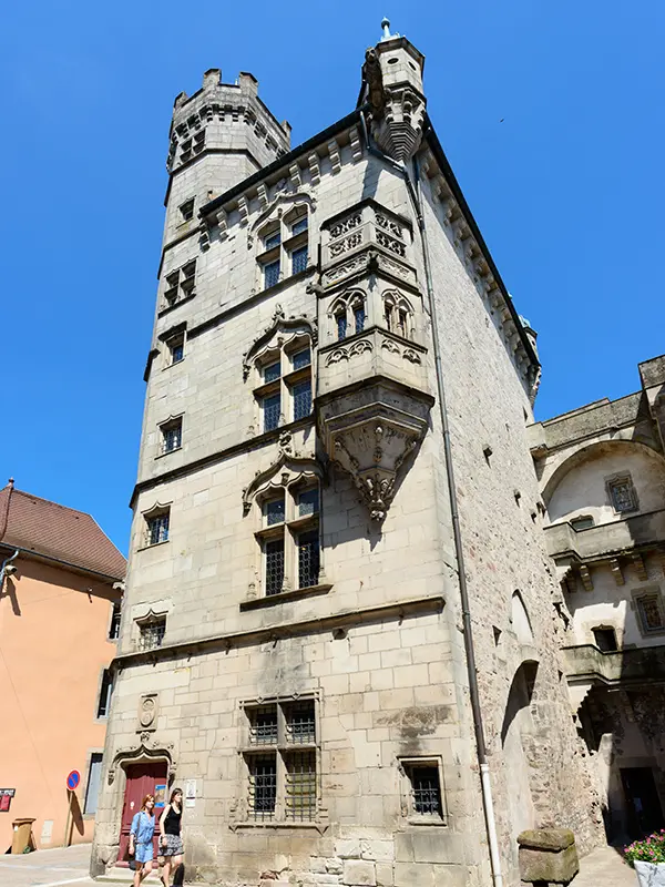 TOUR DES ECHEVINS_1