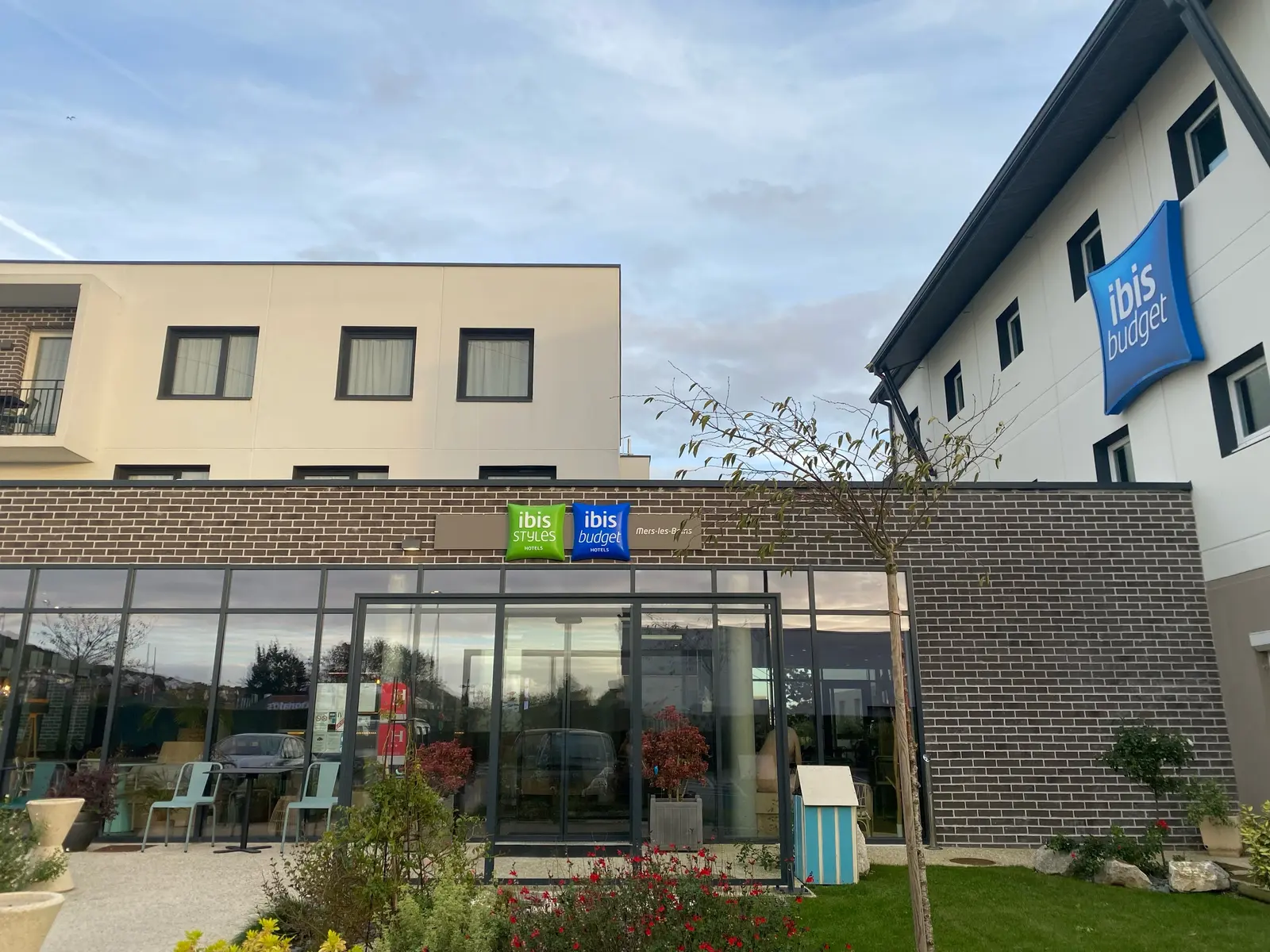 Ibis Budget_facade hotel_MerslesBains_Somme_HautsdeFrance