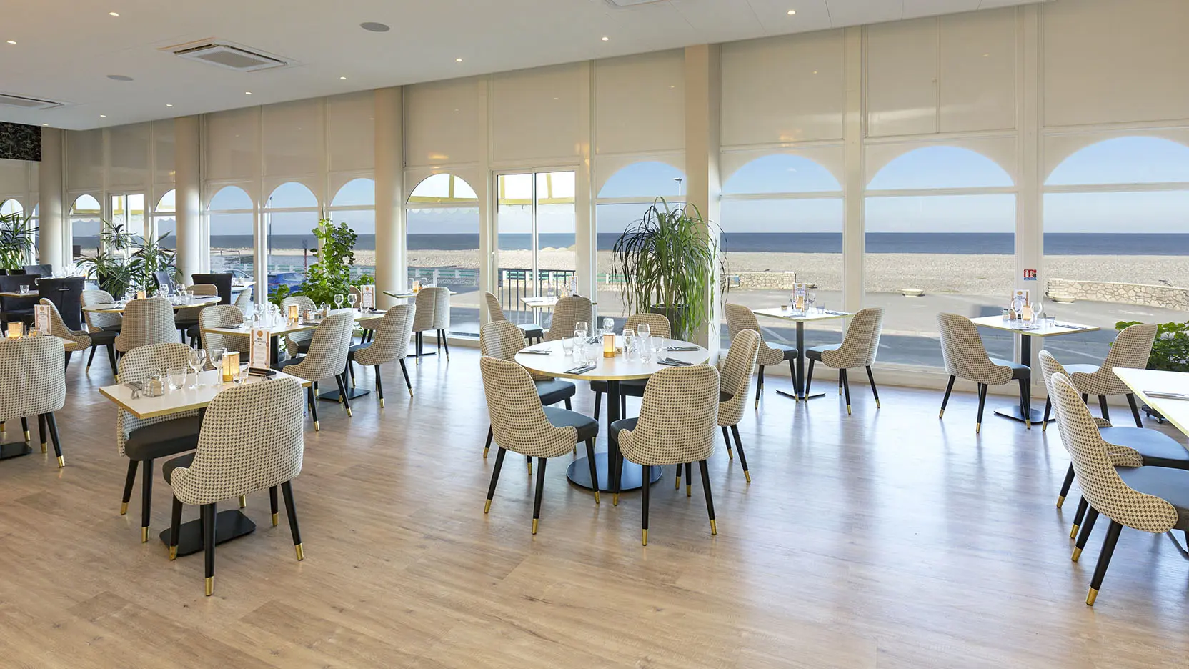 Le Restaurant-04