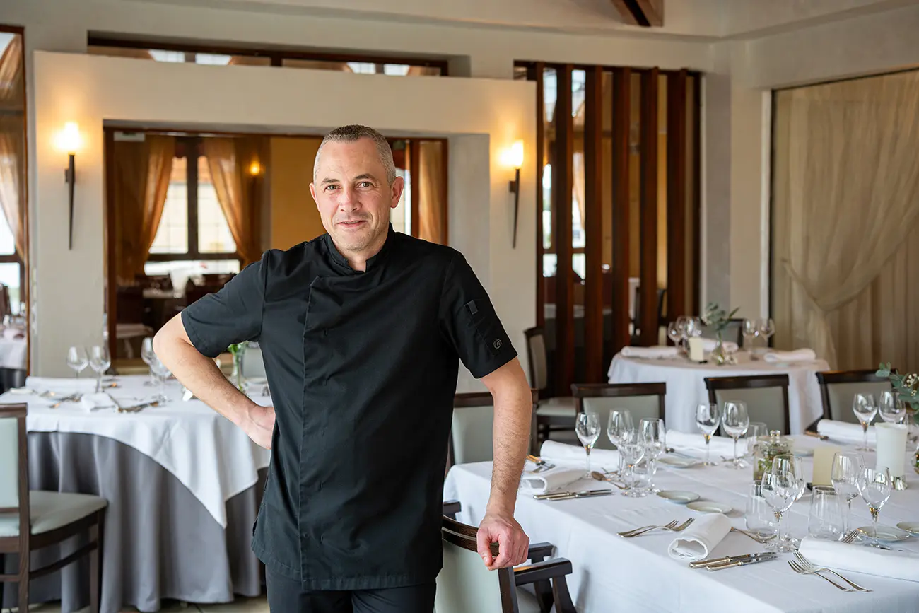 Relais Charlemagne II < Samoussy < Aisne < Picardie
