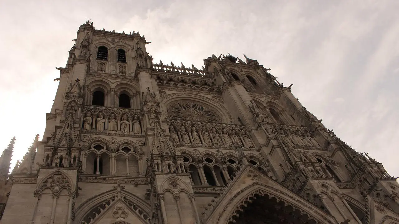 CATHÉDRALE NOTRE-DAME D'AMIENS 1
