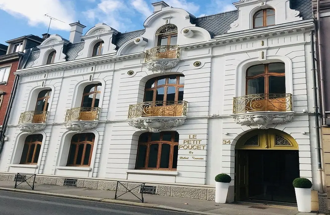 Le Petit Poucet