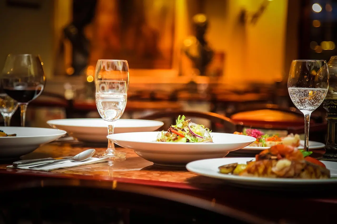 restaurantanticaroma-abendbrot-939435_1280