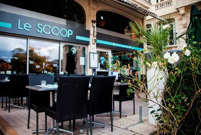 scoop_1