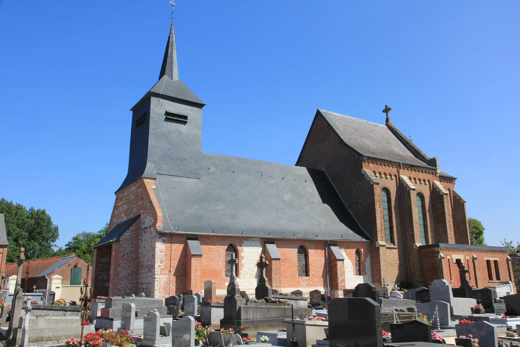 EGLISE DE LA NATIVITÉ DE LA SAINTE VIERGE 1