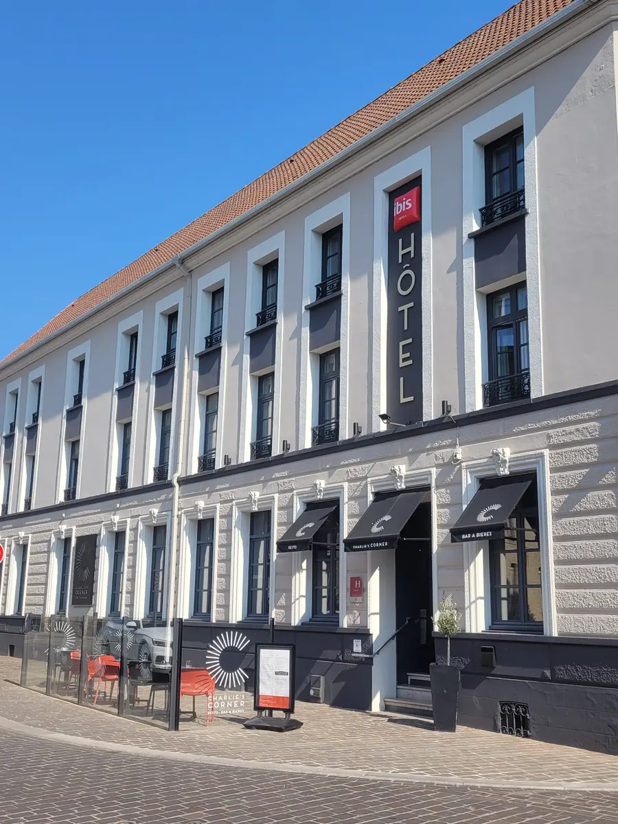 Façade