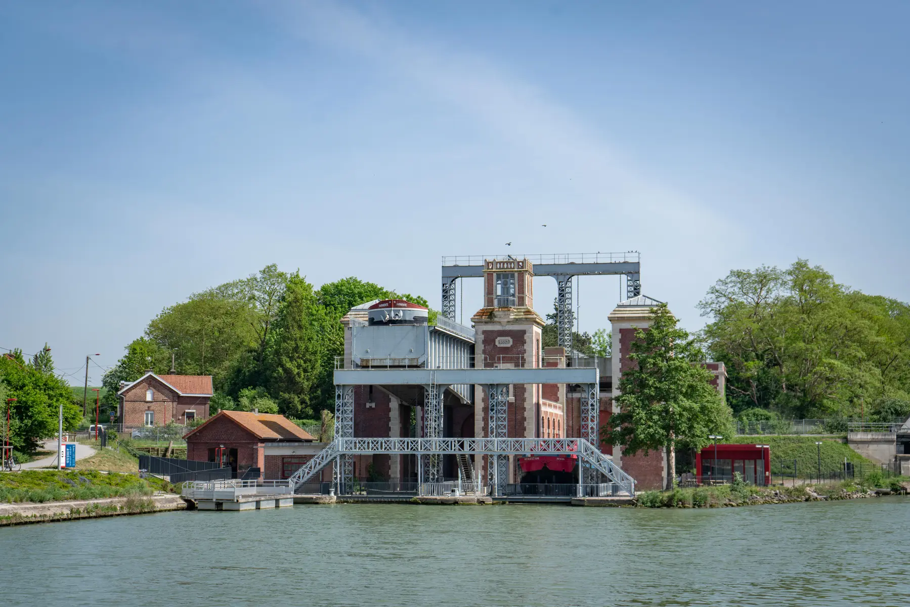 Extérieur - Ascenseur à Bateaux des Fontinettes - Arques