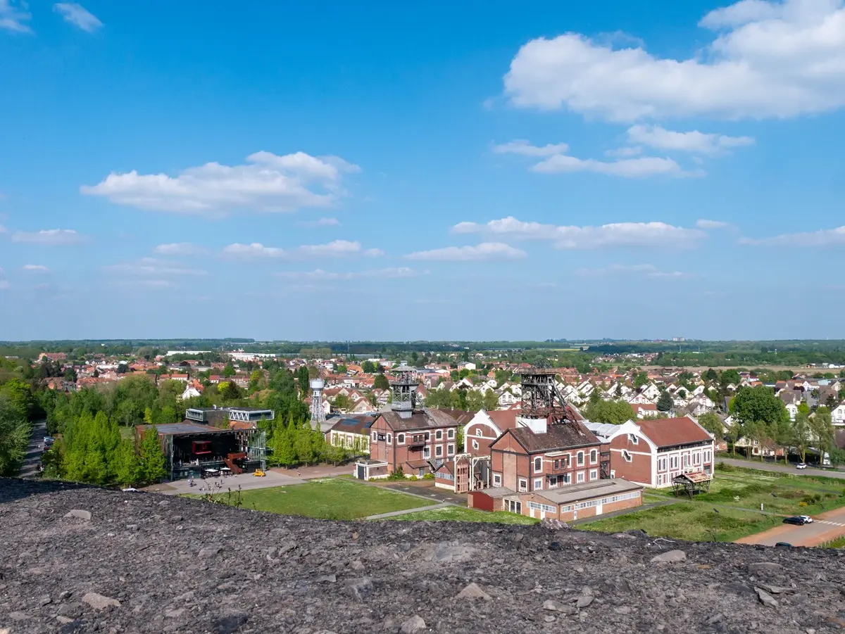 9-9bis-oignies-vue-du-terril-110-a.chaput-pas-de-calais-tourisme-2-_1