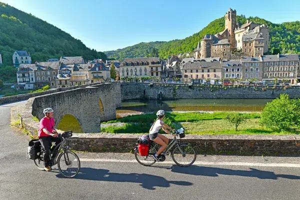 Vallée du Lot à vélo (V86), ESTAING/ESPALION