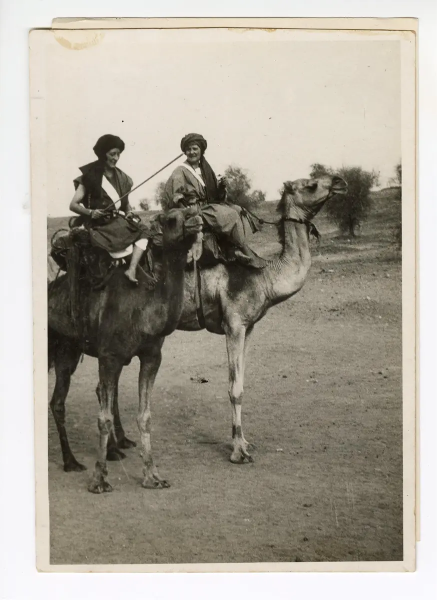 Odette du Puigaudeau et Marion Sénones en Mauritanie