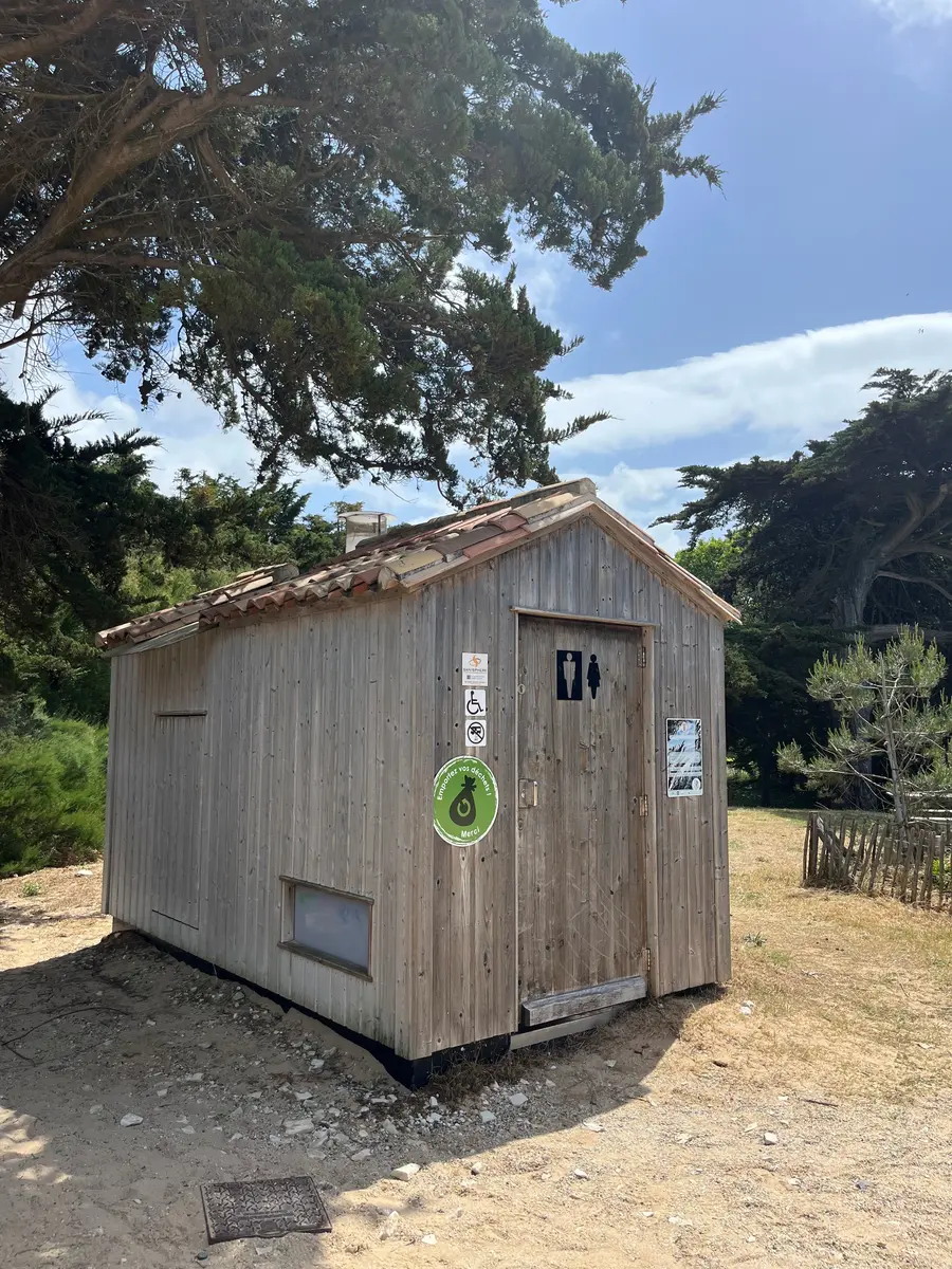 Toilettes publiques