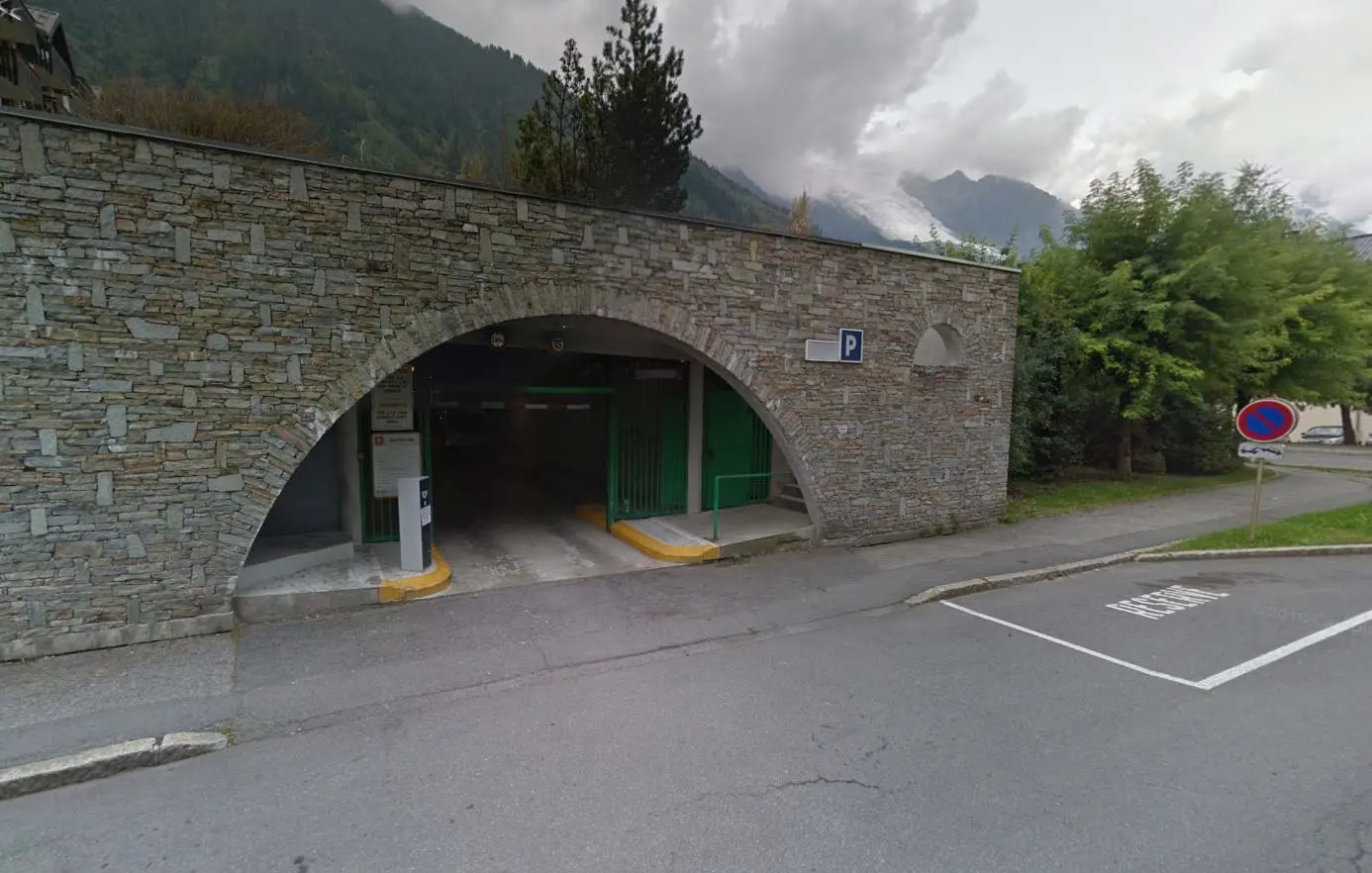parking entreves chamonix