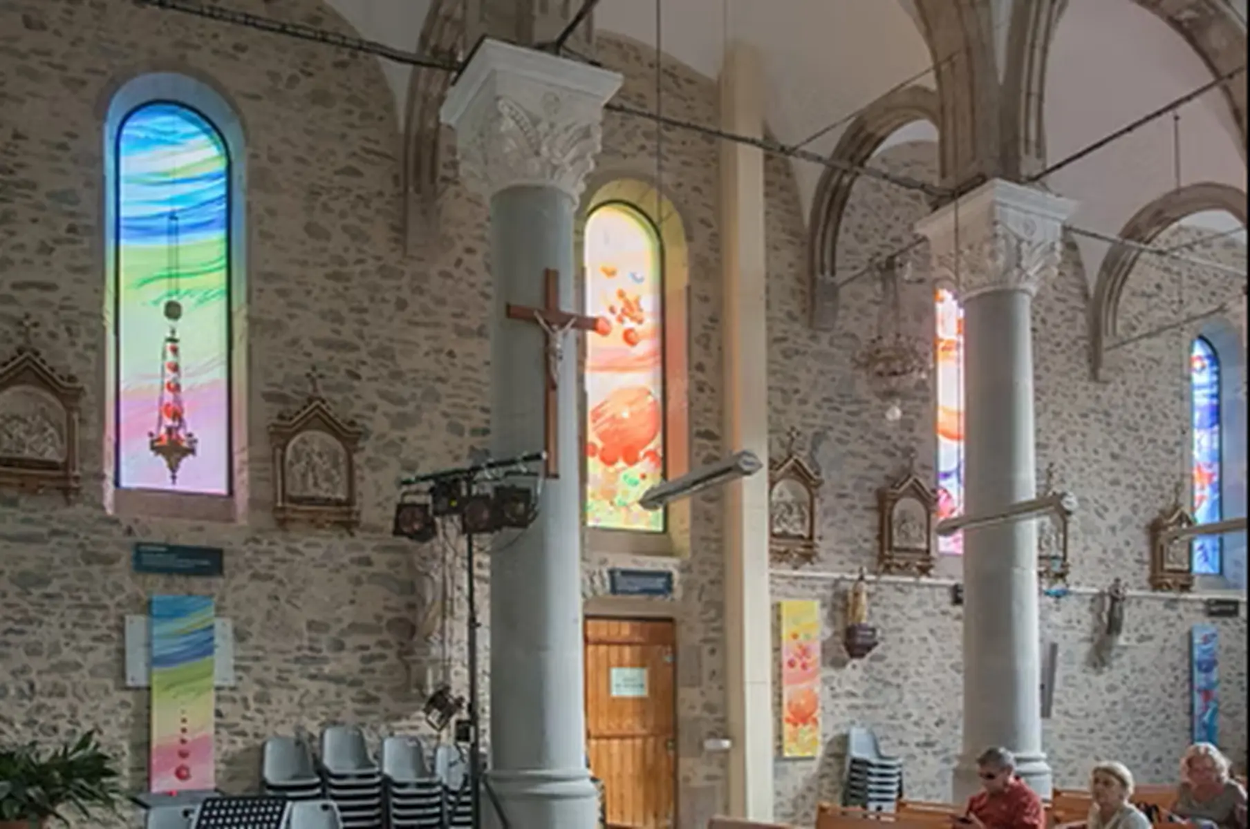 Vitraux contemporains - Eglise de la Ferrière - Vallée du Haut Bréda