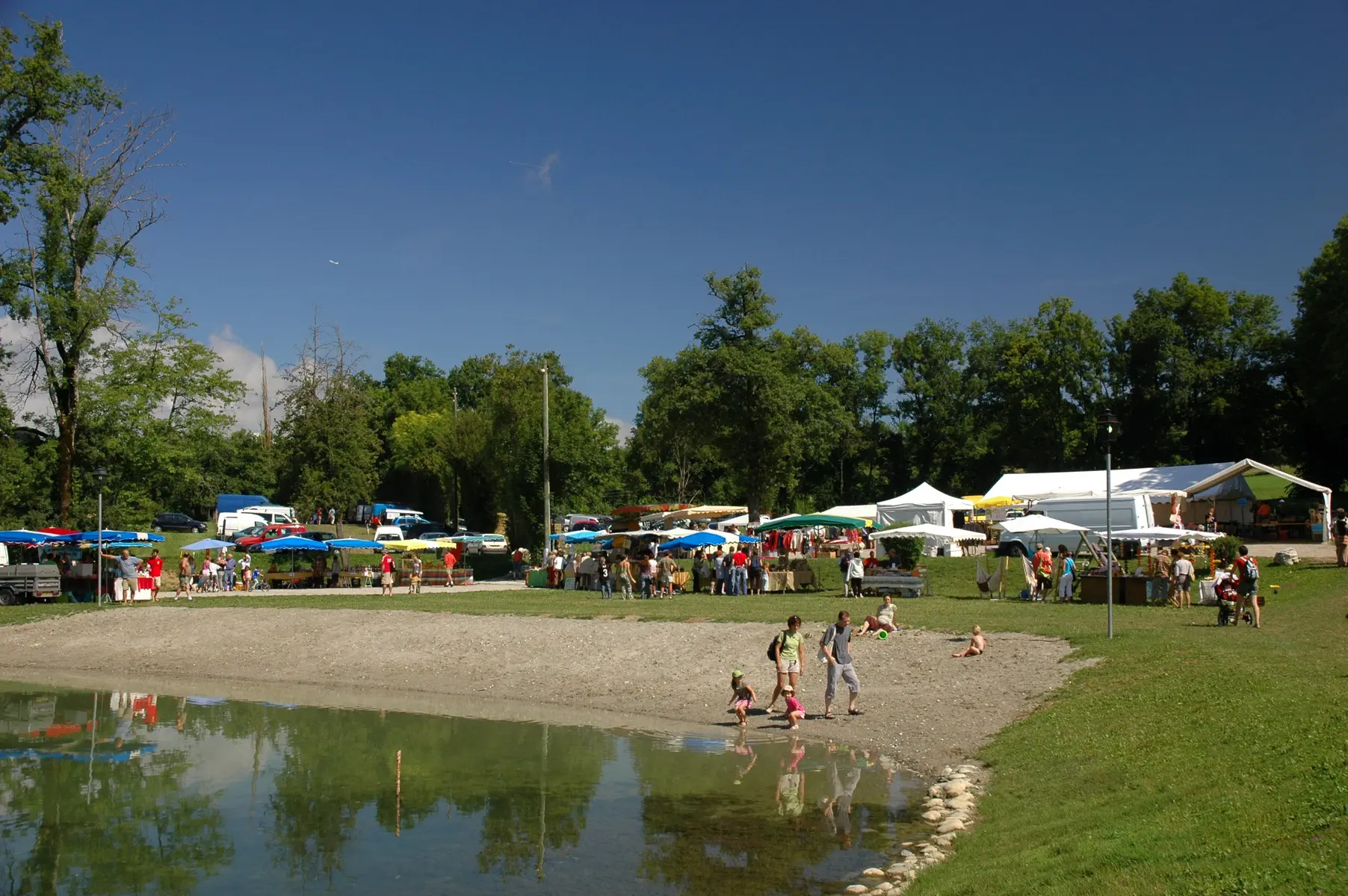 Le lac vert à Minzier