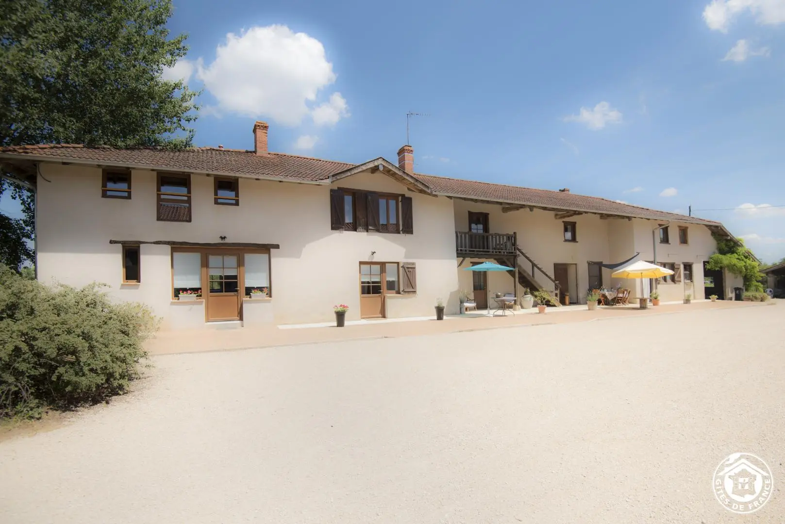 Cette ancienne ferme familiale abrite un gîte et des chambres d'hôtes.