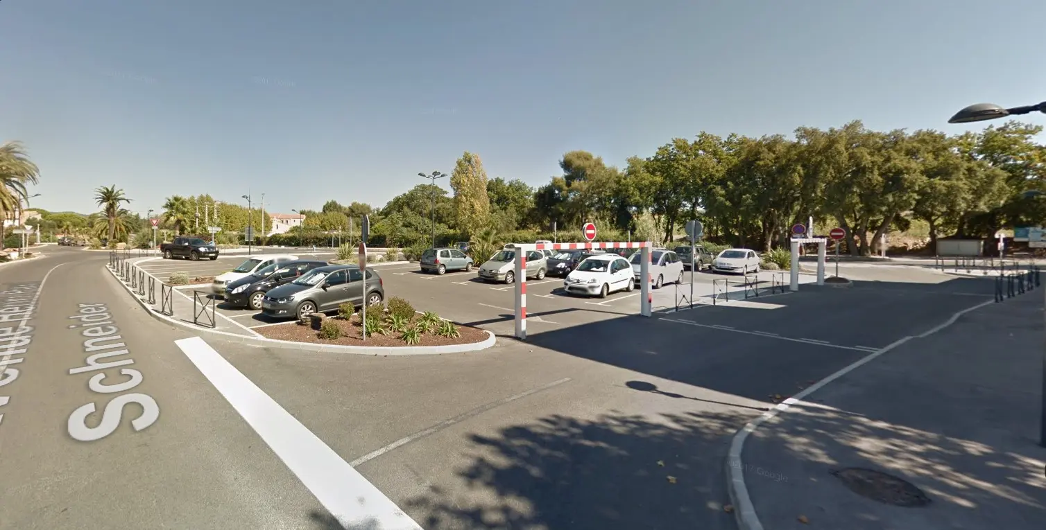 Les Parkings en Méditerranée Porte des Maures