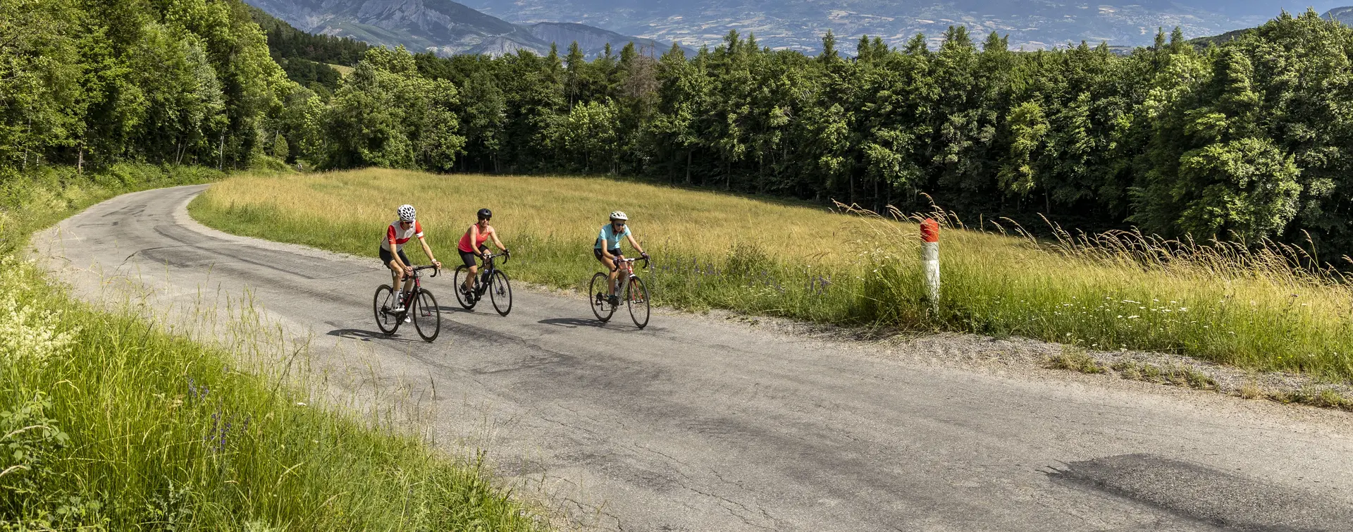 Montée du Col de Pas de Bonnet par Digne-les-Bains