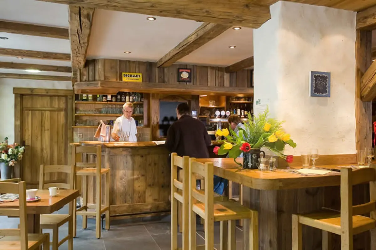 bar de l'hôtel-restaurant de la Croix Saint-Maurice