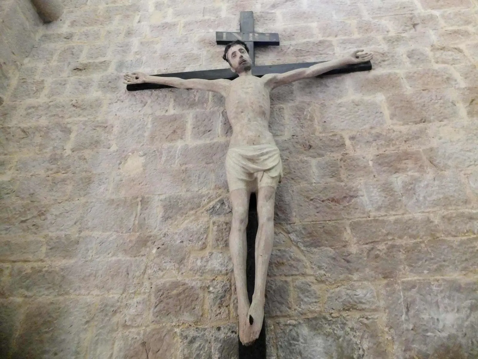 Crucifix catalan du XIVème siècle