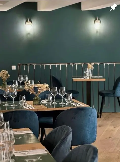 Salle intérieure de la Brasserie Le Rostand Marseille