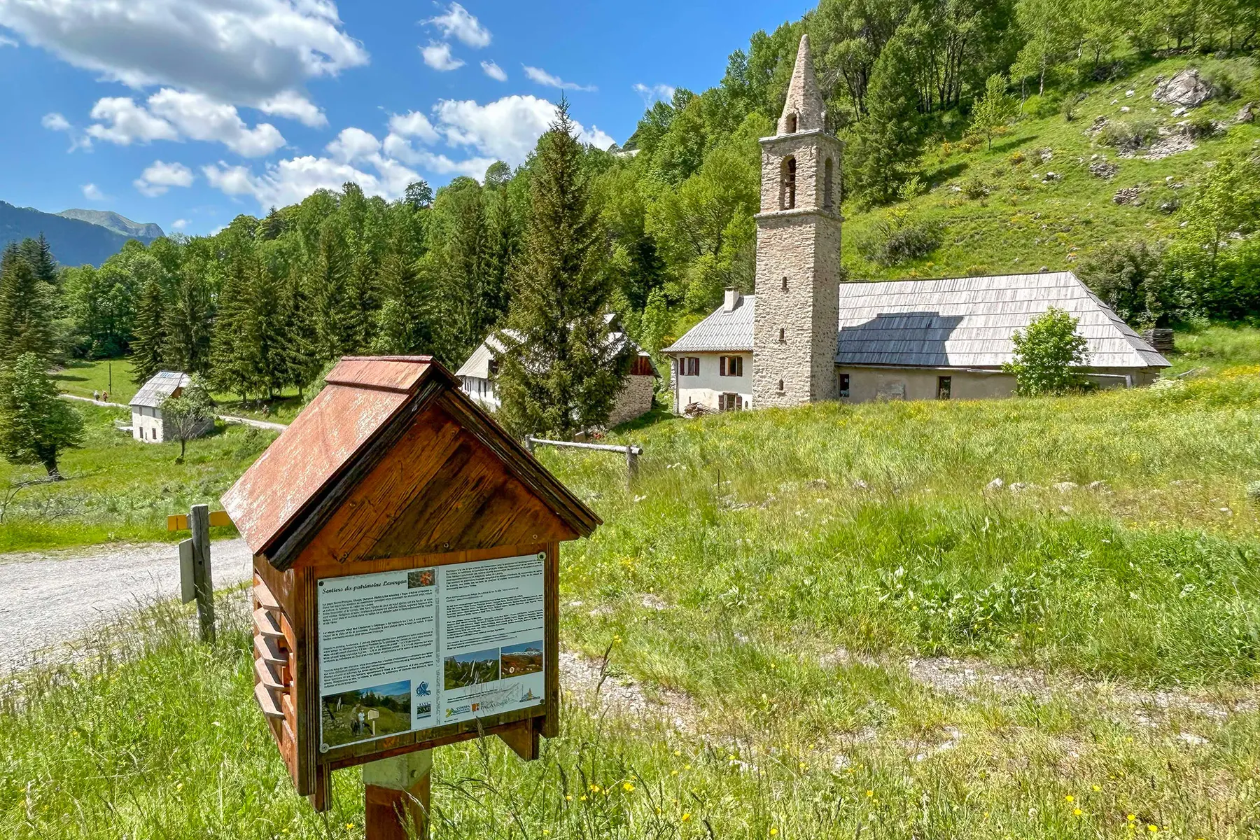 Ruche des sentiers Lavergans