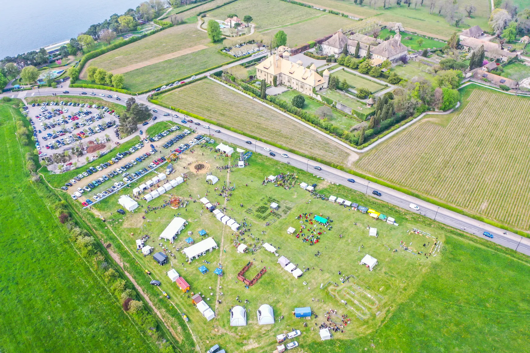 Une vue aérienne du champs