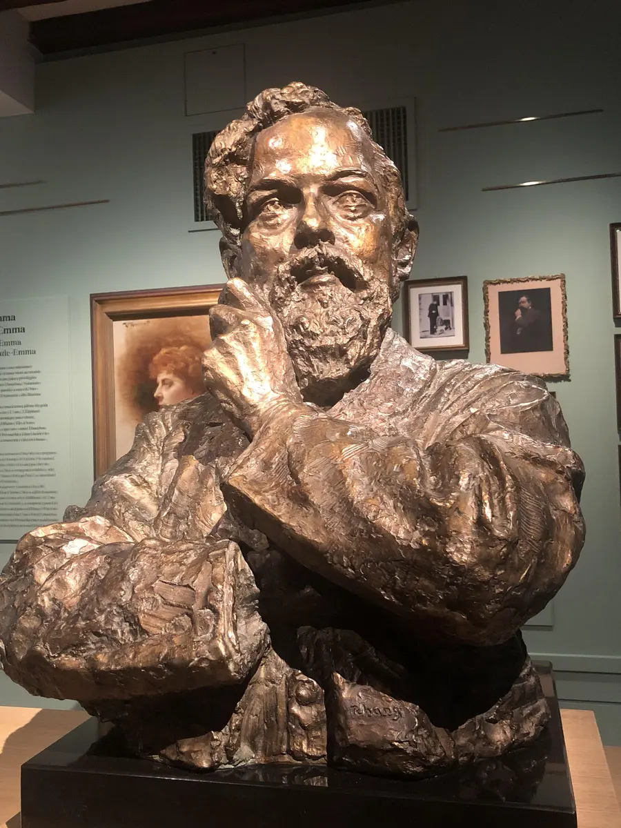 Buste de Claude Debussy