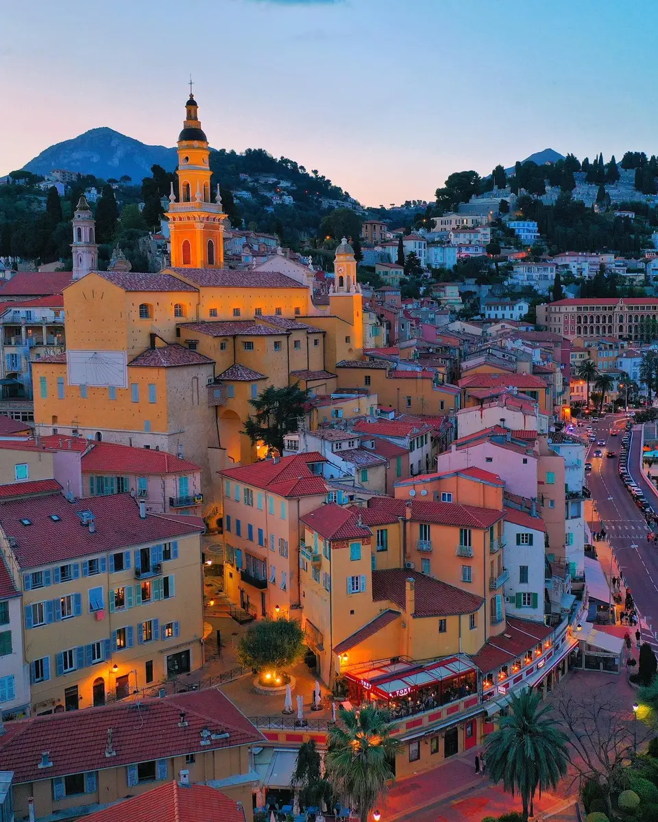 Basilique Saint-Michel au crépuscule, Vieille ville de Menton