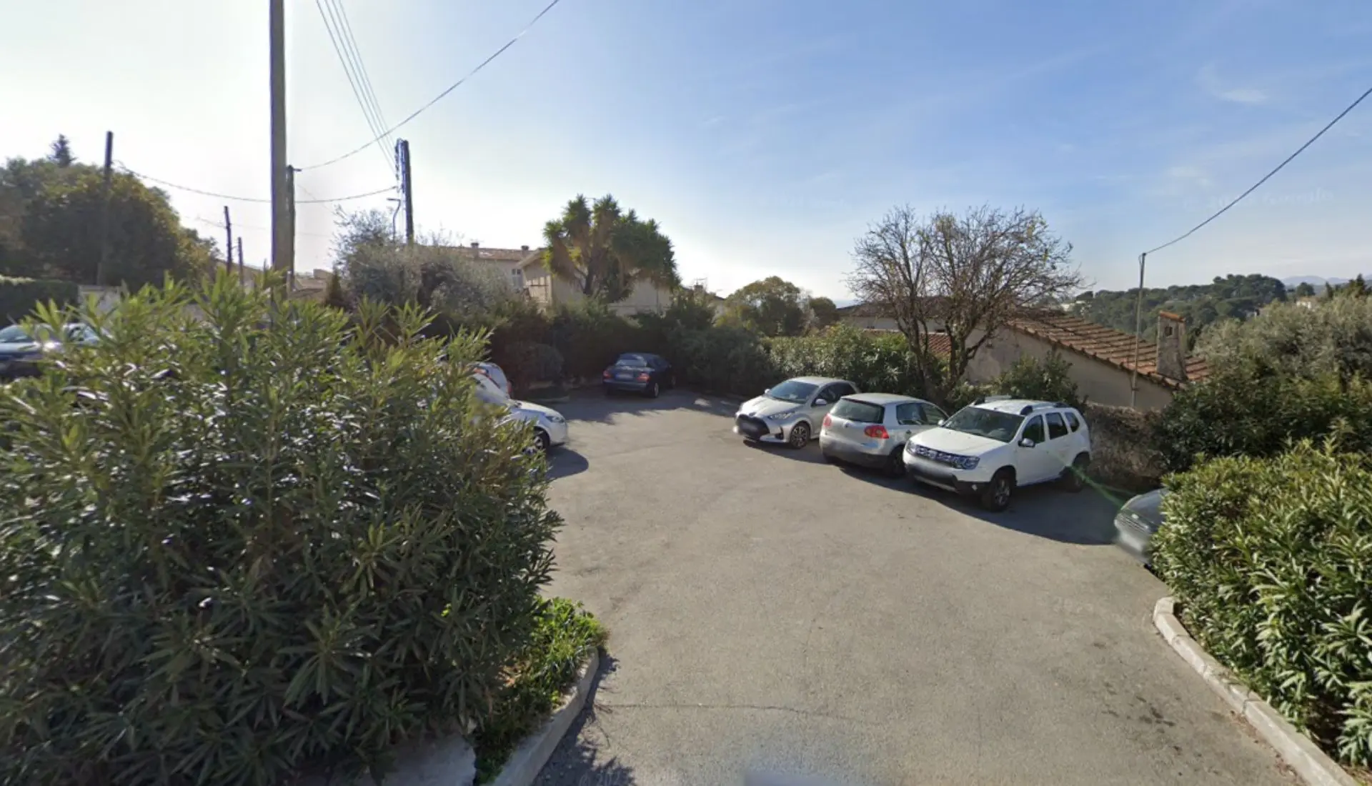 Parking Route de Valbonne