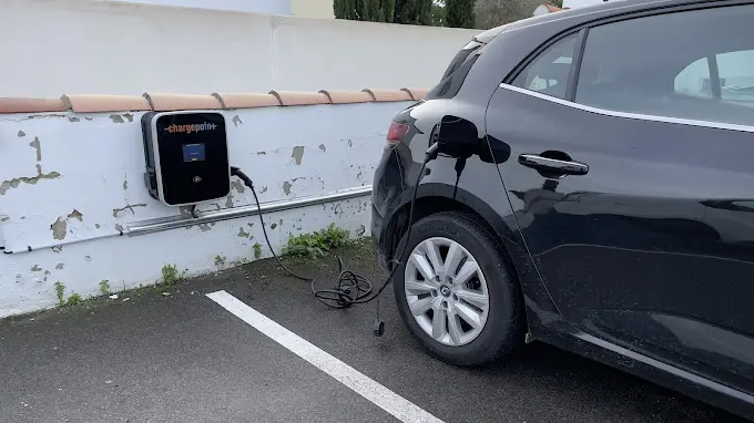 Borne de recharge électrique