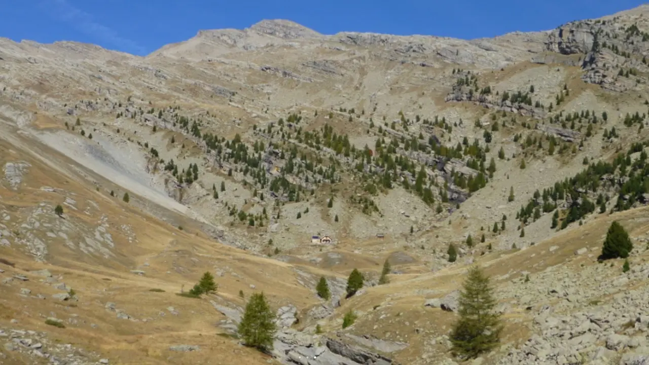 Refuge et sommet de l'Estrop
