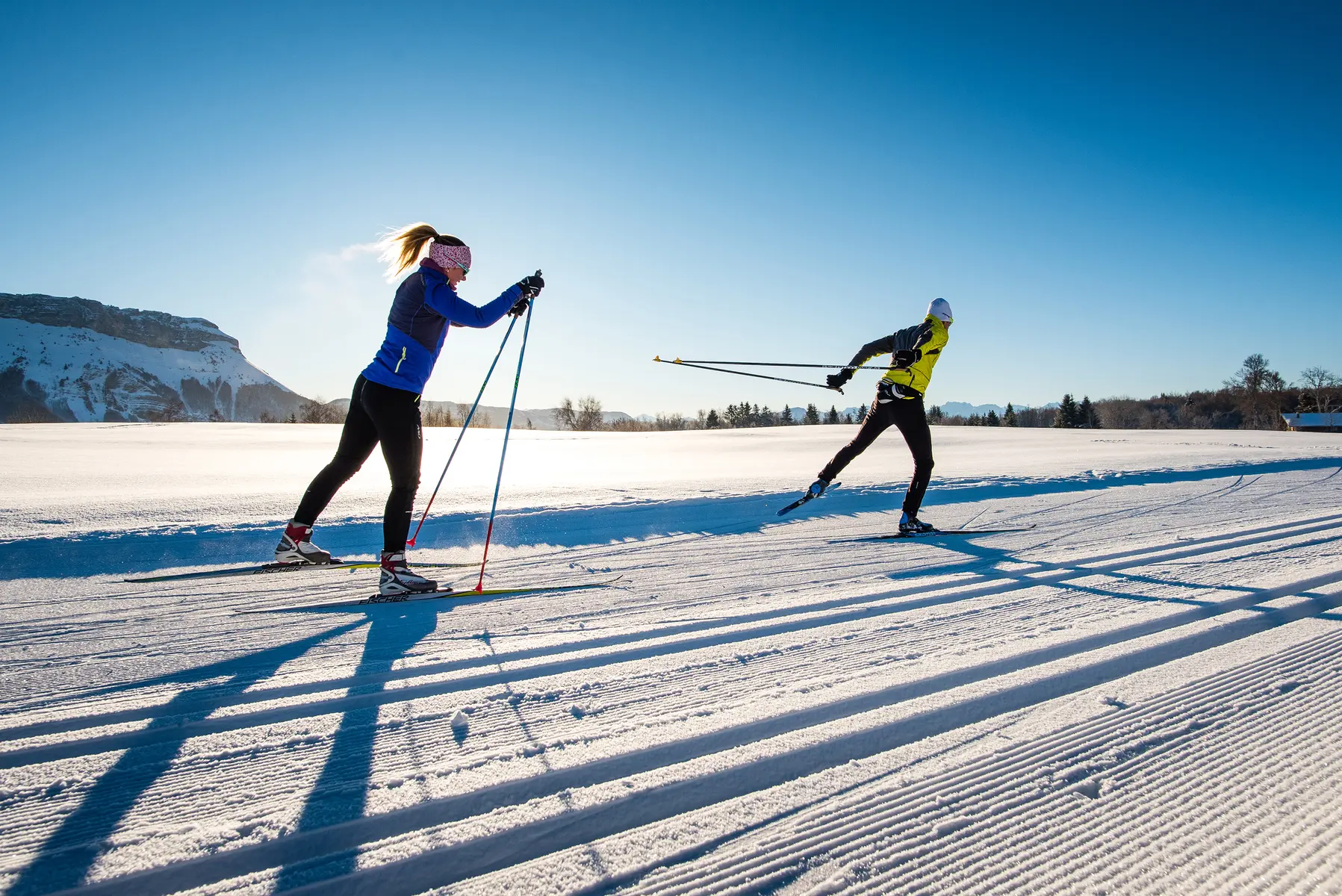 Ski nordique sur le plateau sud de la Féclaz avec vue sur le Margériaz