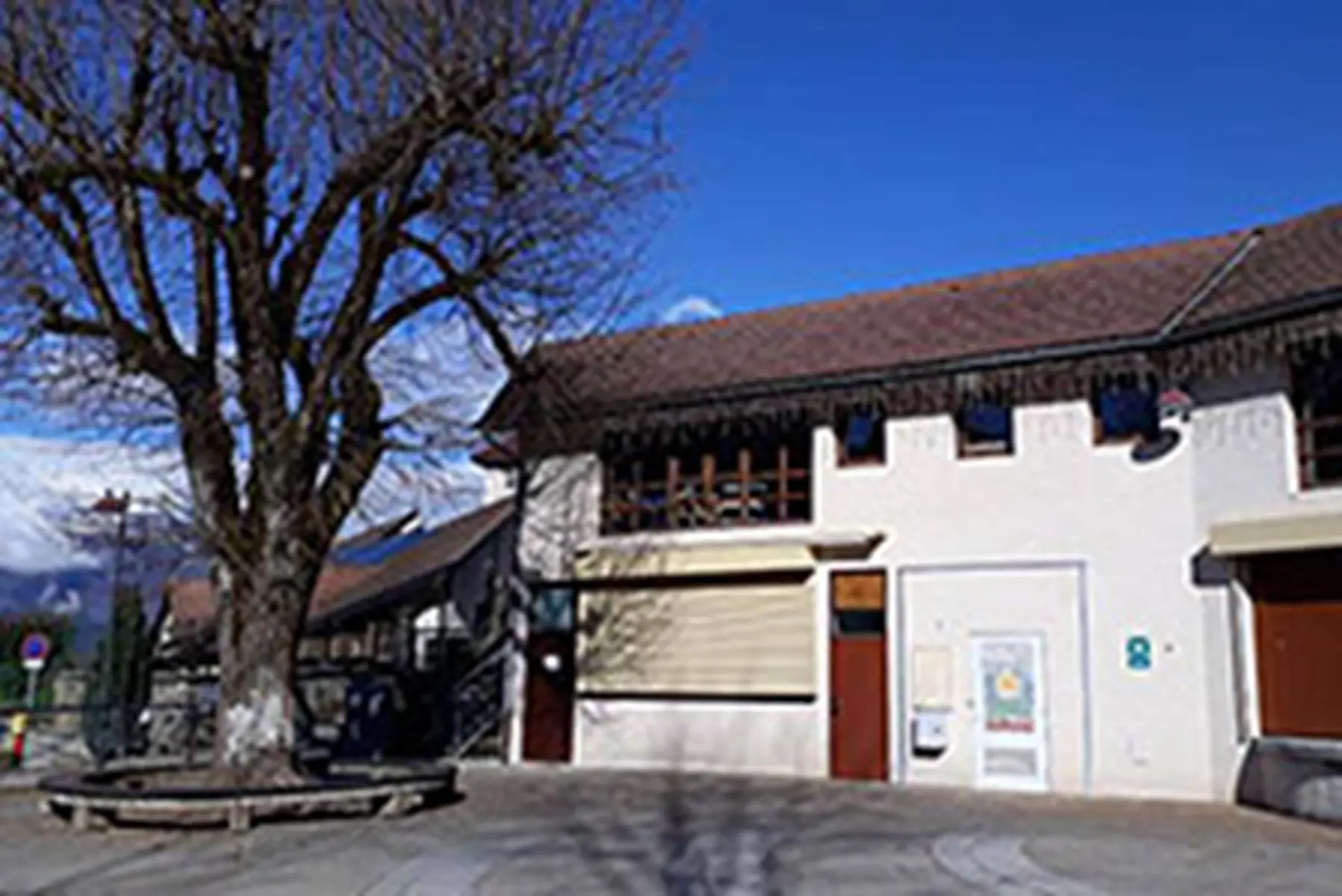 Bibliothèque_La Combe-de-Lancey