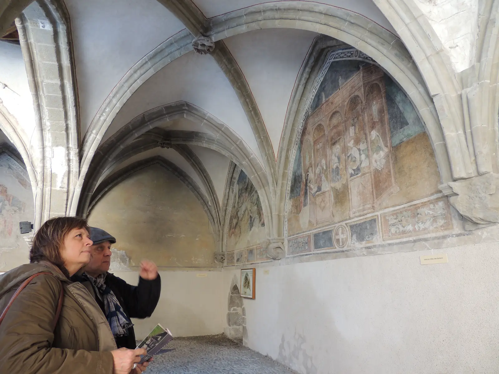 Cloître et ses peintures murales