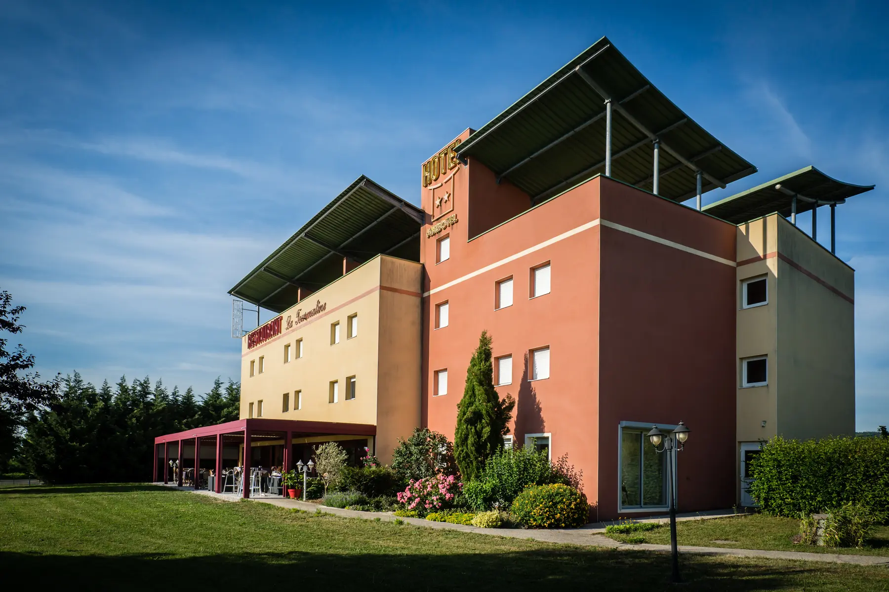 Ambotel