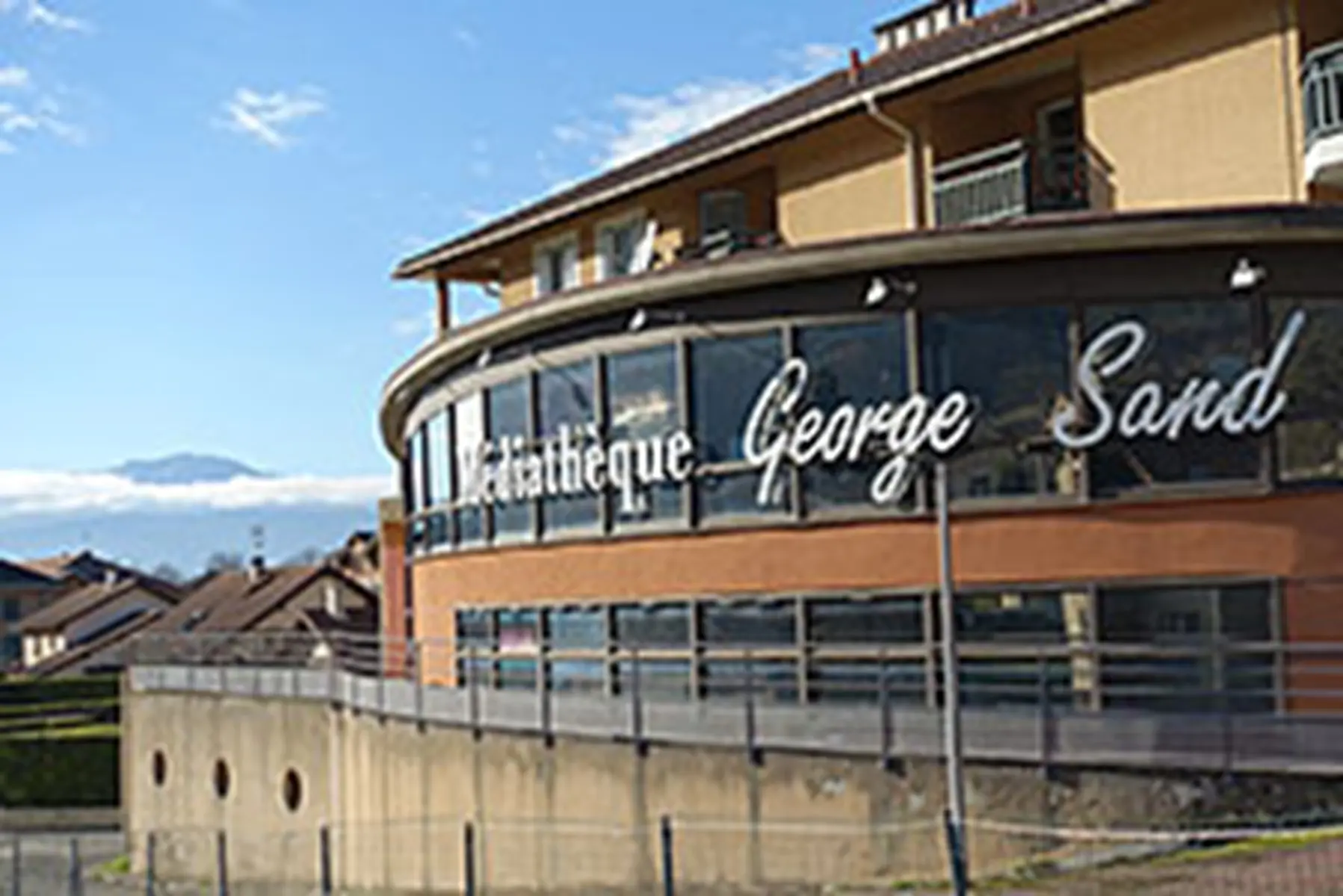 Médiathèque George SAND_Le Versoud