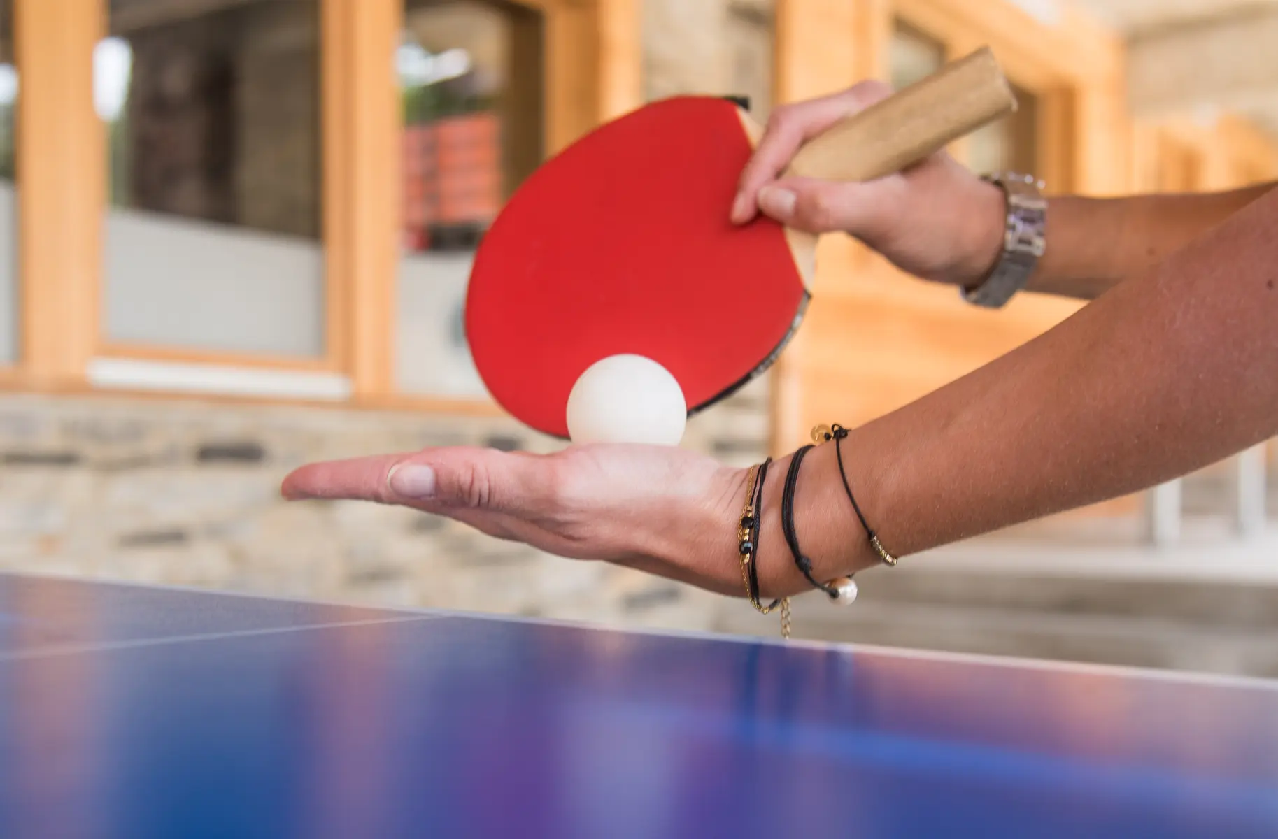 Ping pong à Risoul 1850 , tables accessibles en été