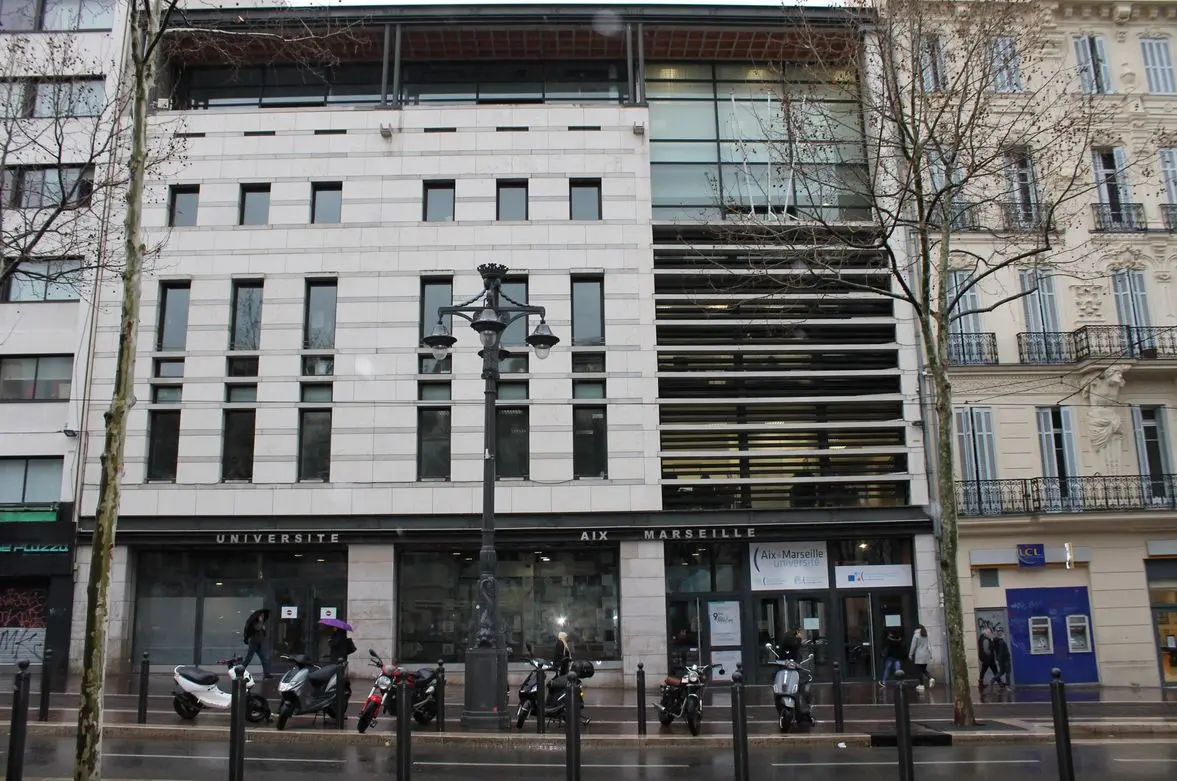 Faculté de droit Université Aix-Marseille
