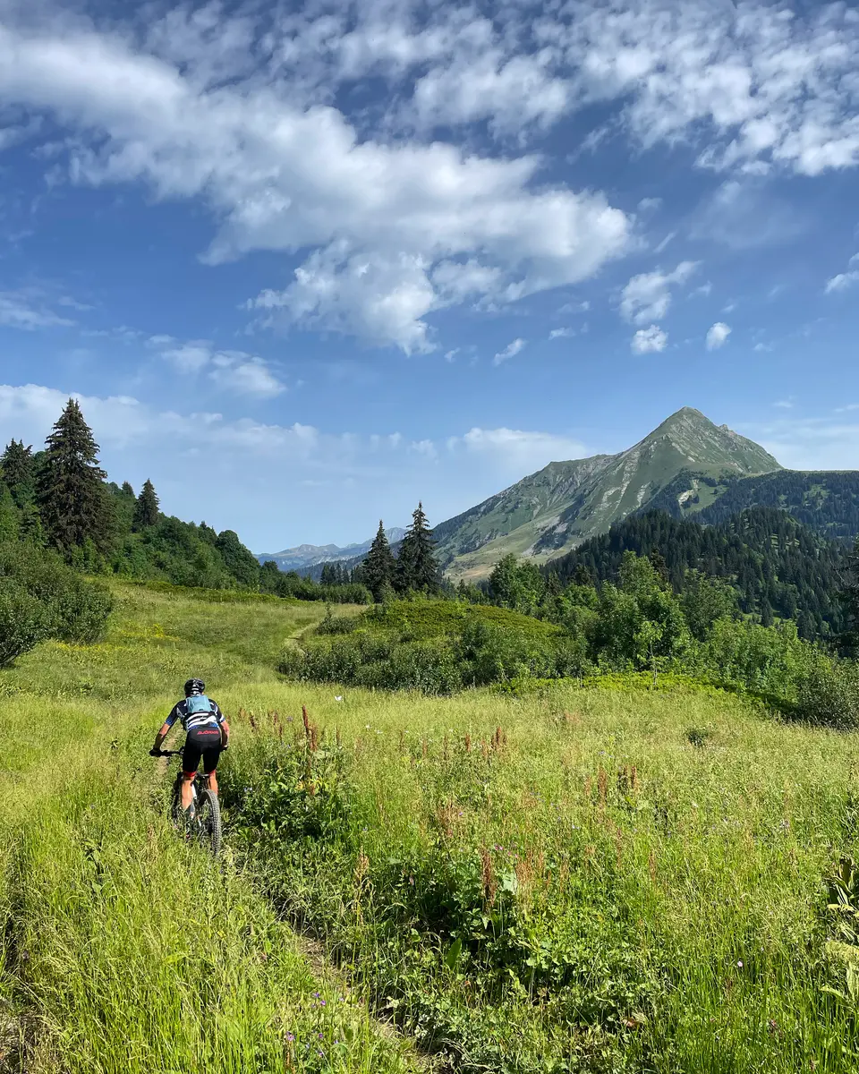 Sortie VTT enduro et E-bike dans la Vallée d'Abondance