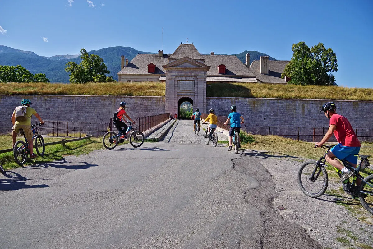 Liaison VTT Eygliers village - Mont-Dauphin