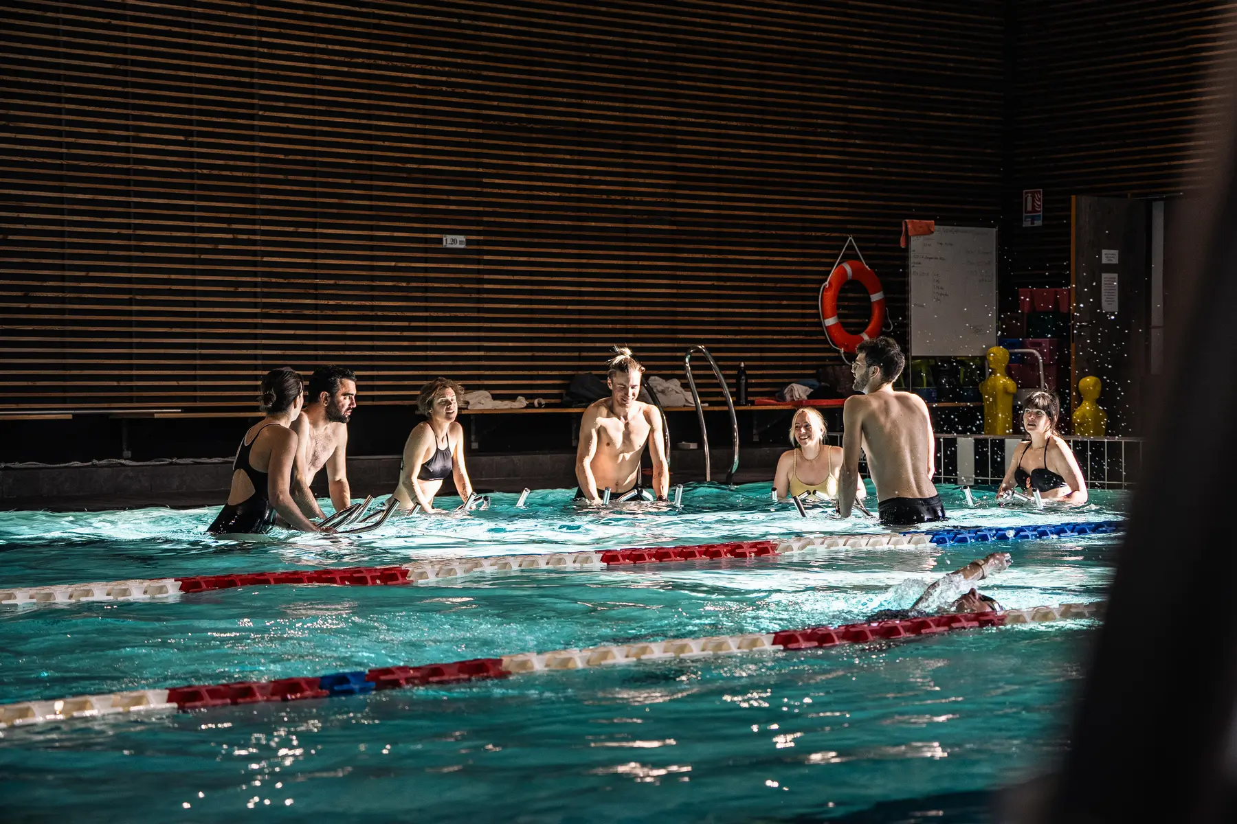 Cours d'aquabike au Centre Aquasportif de Val d'Isère