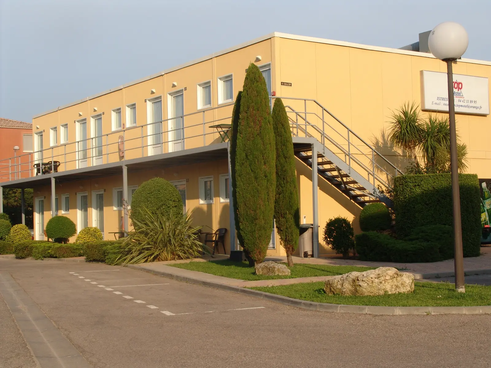 Top Motel