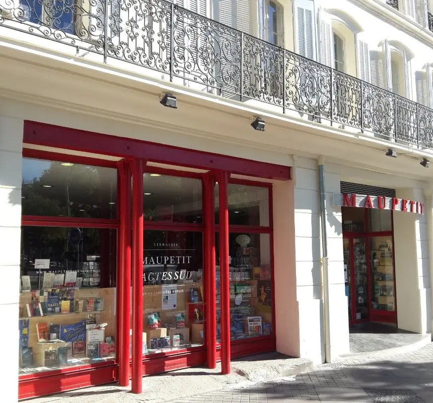 devanture Canebière