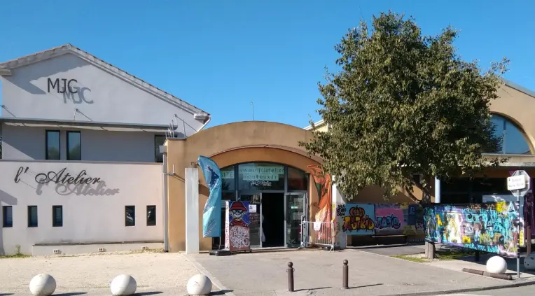 Maison des Jeunes et de la Culture_Monteux