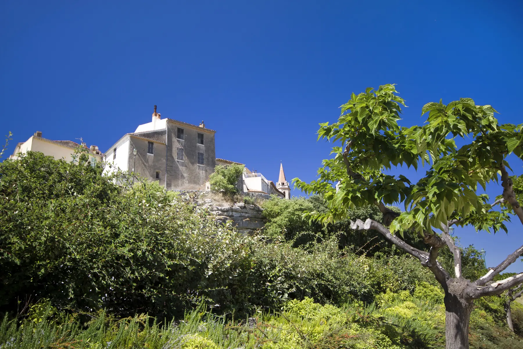 Vue en contrebas du Rond-point