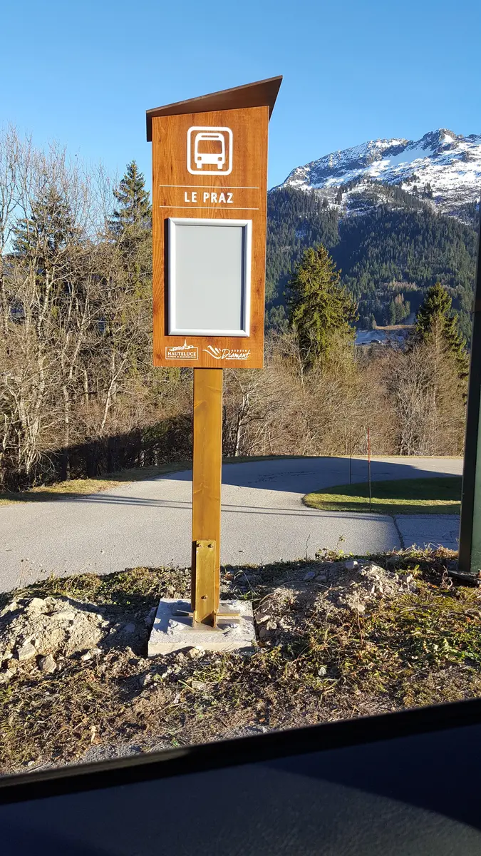 Arrêt navettes Le Praz
