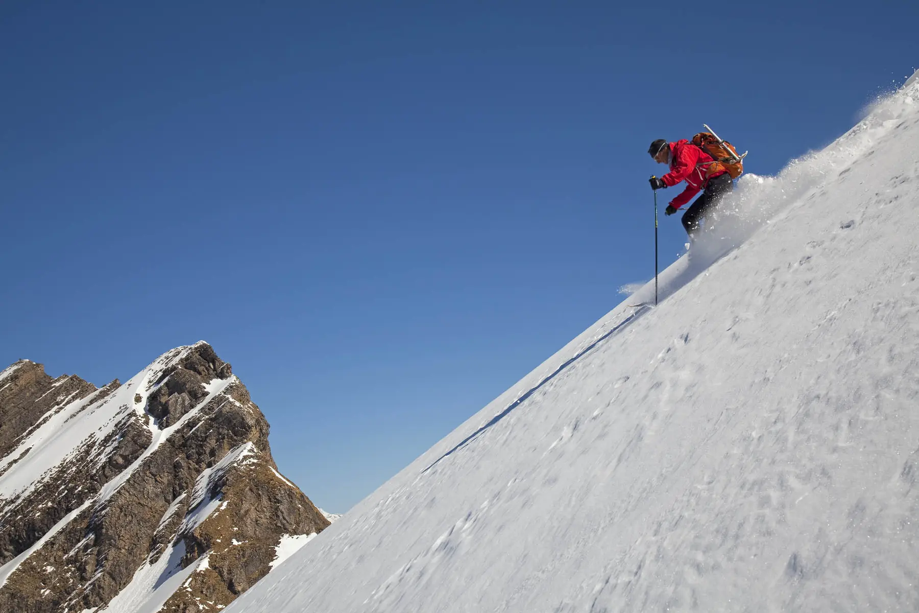 Ski de rando : premières traces dans la poudre